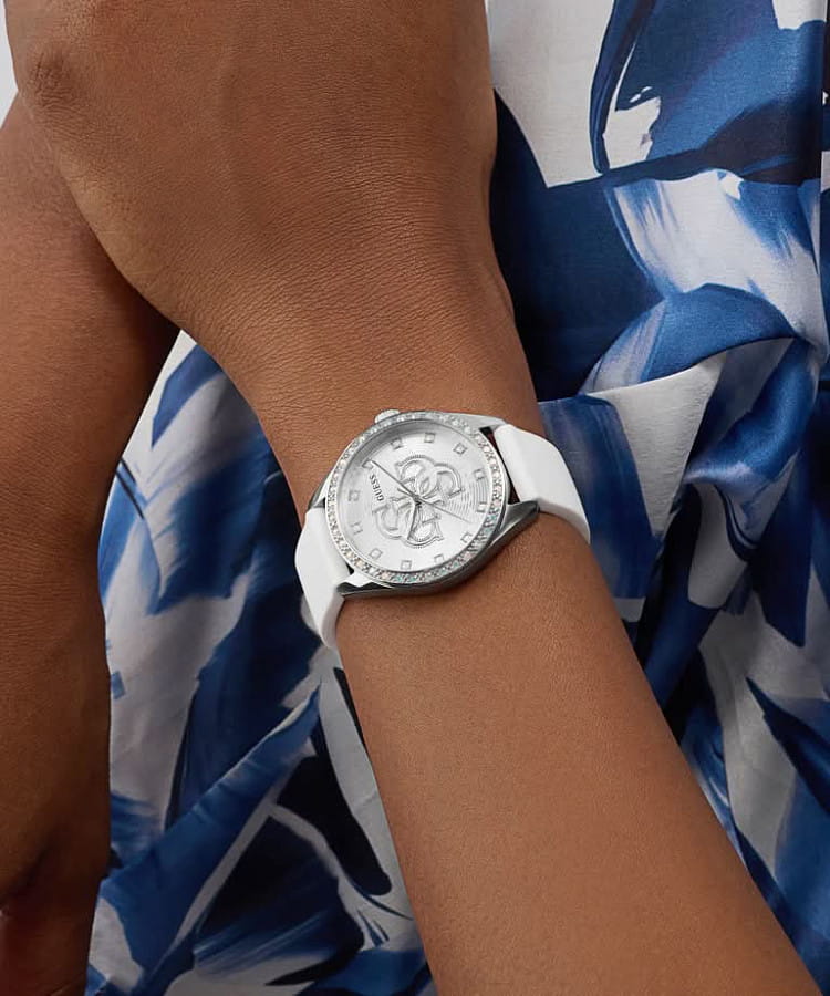 Часы Guess Trend Ava GW1042L1 — США, кварцевые