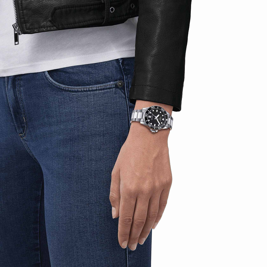 Часы Tissot Seastar 1000 T120.210.11.051.00 — кварцевые, сталь металл