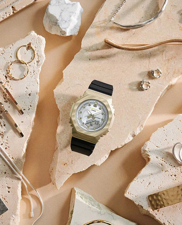 Часы Casio G-Shock GM-S2100BC-1ADR (GM-S2100BC-1A) — Япония, электронные