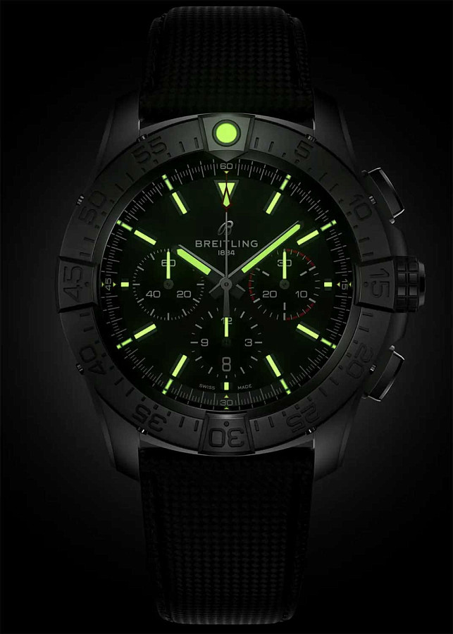 Часы Breitling Super Avenger B01 Chronograph 46 mm EB0148101B1X1 — механические, металл титан