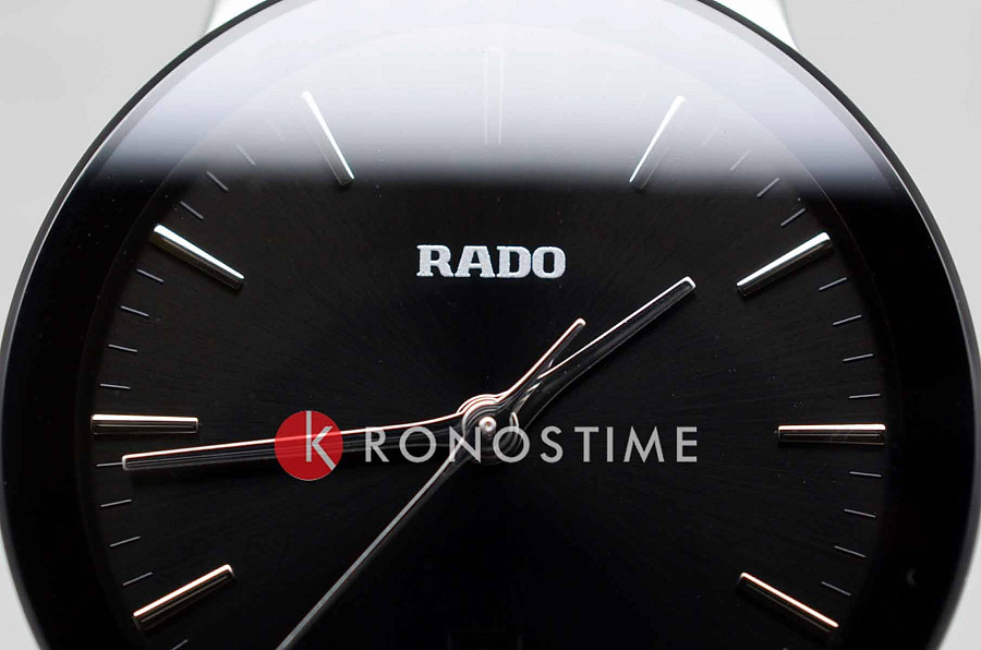 Часы Rado Centrix R30935172 — сталь + керамические вставки, женские