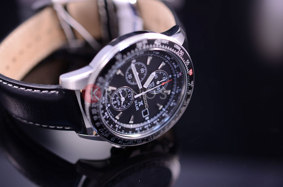 Часы Seiko Conceptual Series Sports SSC009P3 — кварцевые, металл