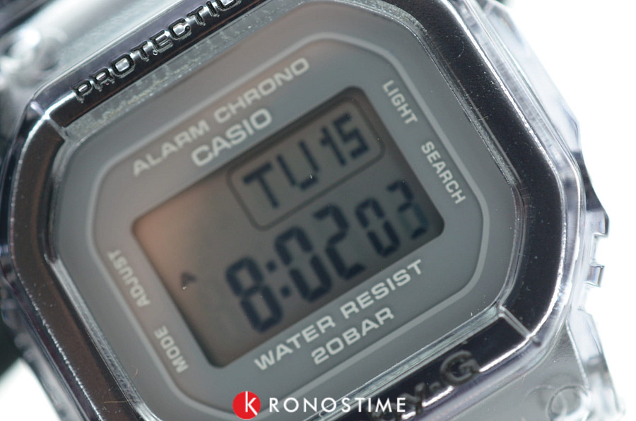 Часы Casio Baby-G BGD-560S-8ER — пластик, Япония
