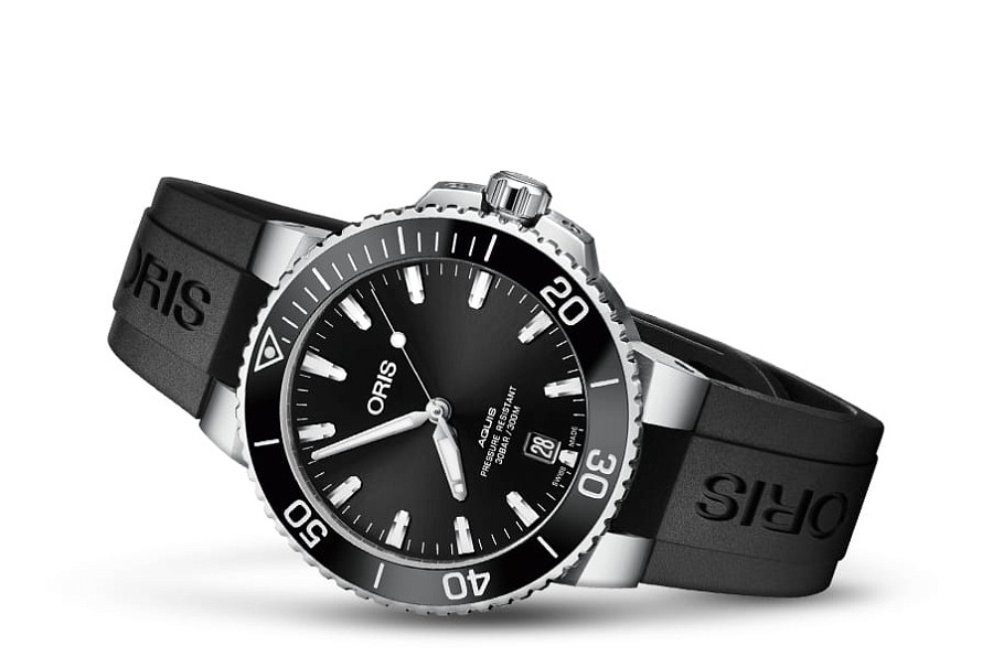 Часы Oris Aquis Date Calibre 400 01 733 7732 4134-07 4 21 64FC — механические, металл сталь