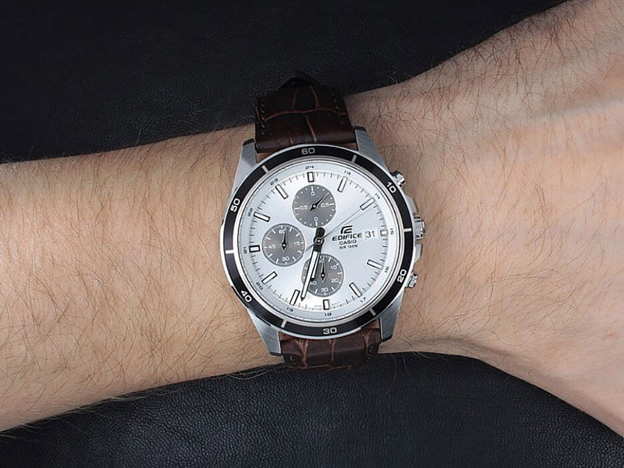 Часы Casio Edifice EFR-526L-7AVUDF (EFR-526L-7A) — Япония, кварцевые
