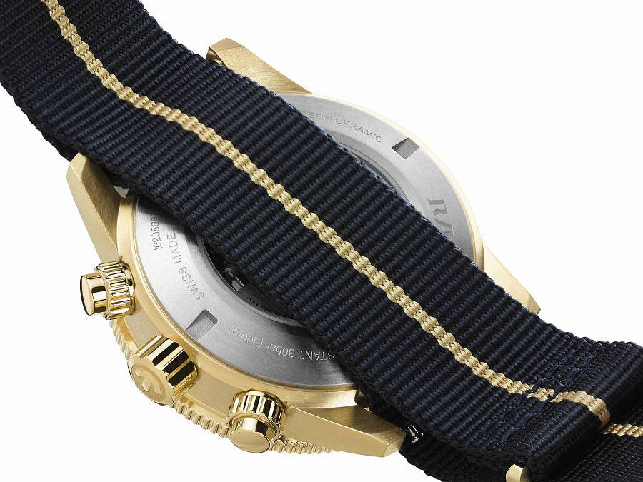 Часы Rado Captain Cook Automatic Chronograph R32146208 — металл бронза, Швейцария