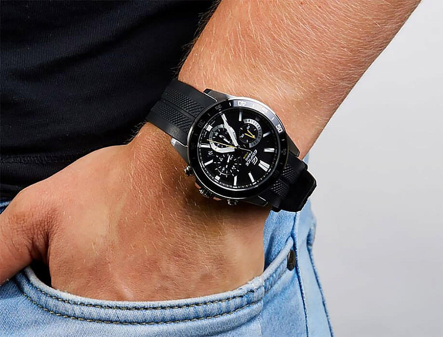 Часы Casio Edifice EFV-570P-1A — черный, сталь металл