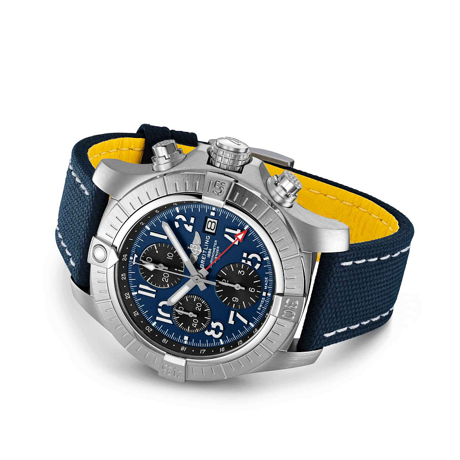 Часы Breitling Avenger Chronograph GMT 45 A24315101C1X2 — сталь металл, Швейцария