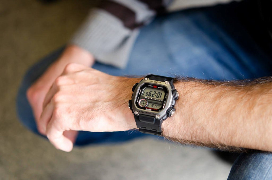 Часы Casio Collection DW-291H-1AVDF (DW-291H-1A) — пластик, Япония