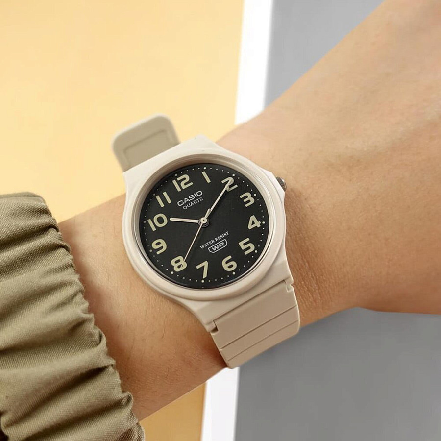 Часы Casio Collection MQ-24UC-8BDF (MQ-24UC-8B) — кварцевые, пластик
