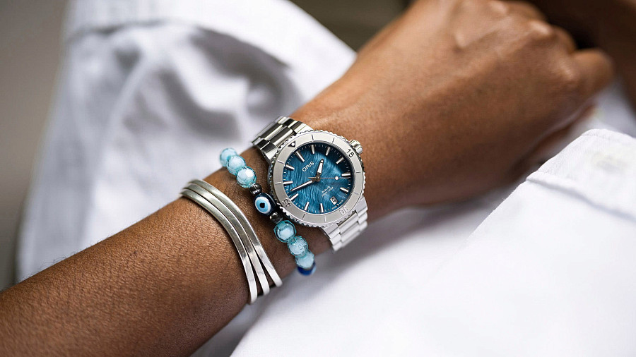 Часы Oris Aquis Date 01 733 7770 4155-07 8 18 05P — Швейцария, механические