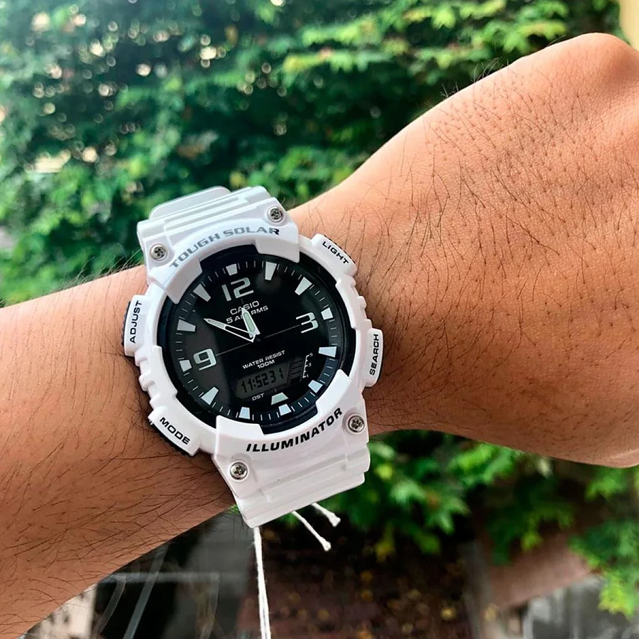 Часы Casio AQ-S810WC-7A — кварцевые, пластик