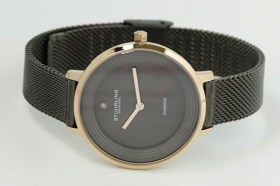 Часы Stuhrling Symphony 3946.4 — кварцевые, сталь металл
