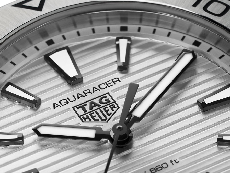 Часы TAG Heuer Aquaracer Professional 200 WBP1111.BA0627 — артикул WBP1111.BA0627