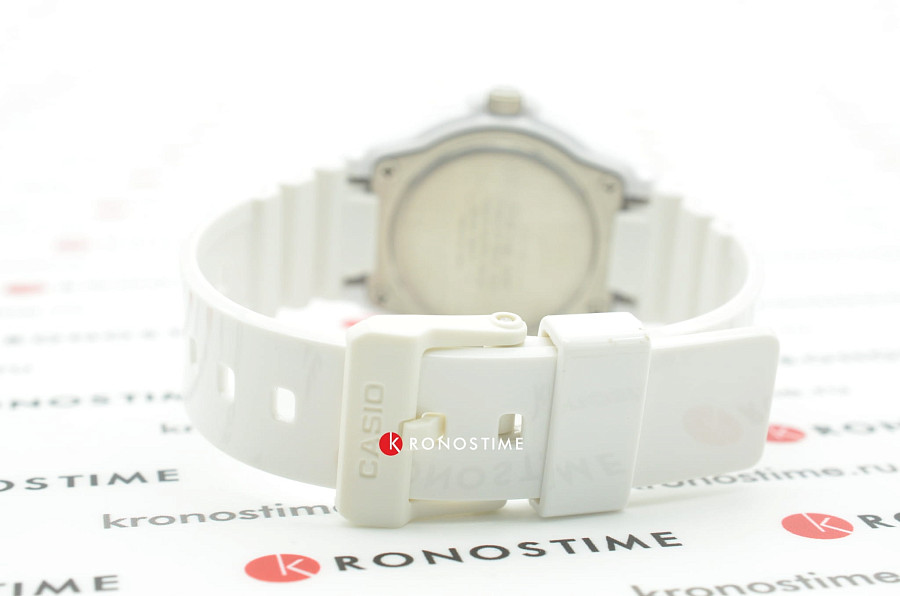 Часы Casio Collection LRW-200H-4E3VEF — артикул LRW-200H-4E3VEF