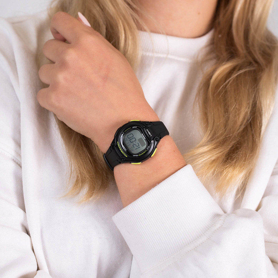 Часы Casio Collection Digital LW-203-1BVDF (LW-203-1B) — кварцевые, пластик