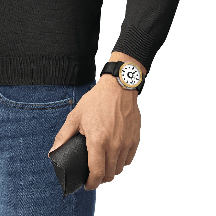 Часы Tissot Heritage Memphis Gent T134.410.27.011.00 — кварцевые, металл сталь