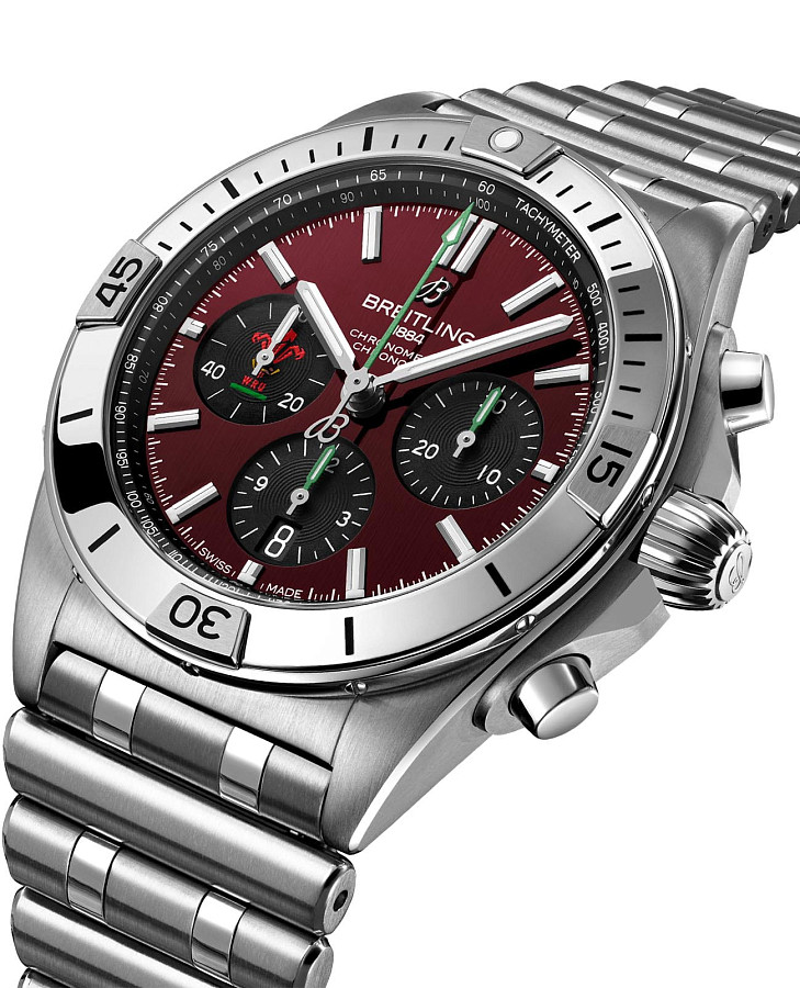 Часы Breitling Chronomat B01 42 Six Nations Wales AB0134A61K1A1 — механические, сталь металл