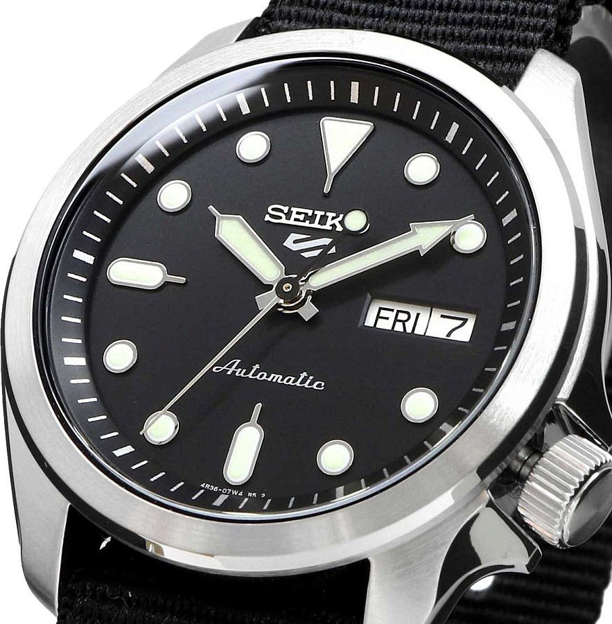Часы Seiko 5 Sports SRPE67K1 — механические, металл сталь