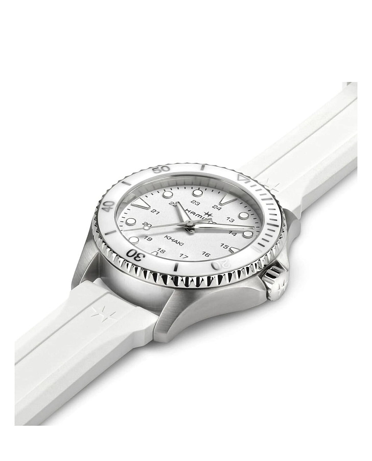 Часы Hamilton Khaki Navy Scuba Quartz H82221310 — артикул H82221310