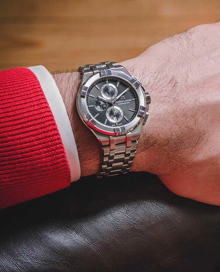 Часы Maurice Lacroix Aikon Chronograph AI1018-SS002-130-1 — нержавеющая сталь, мужские