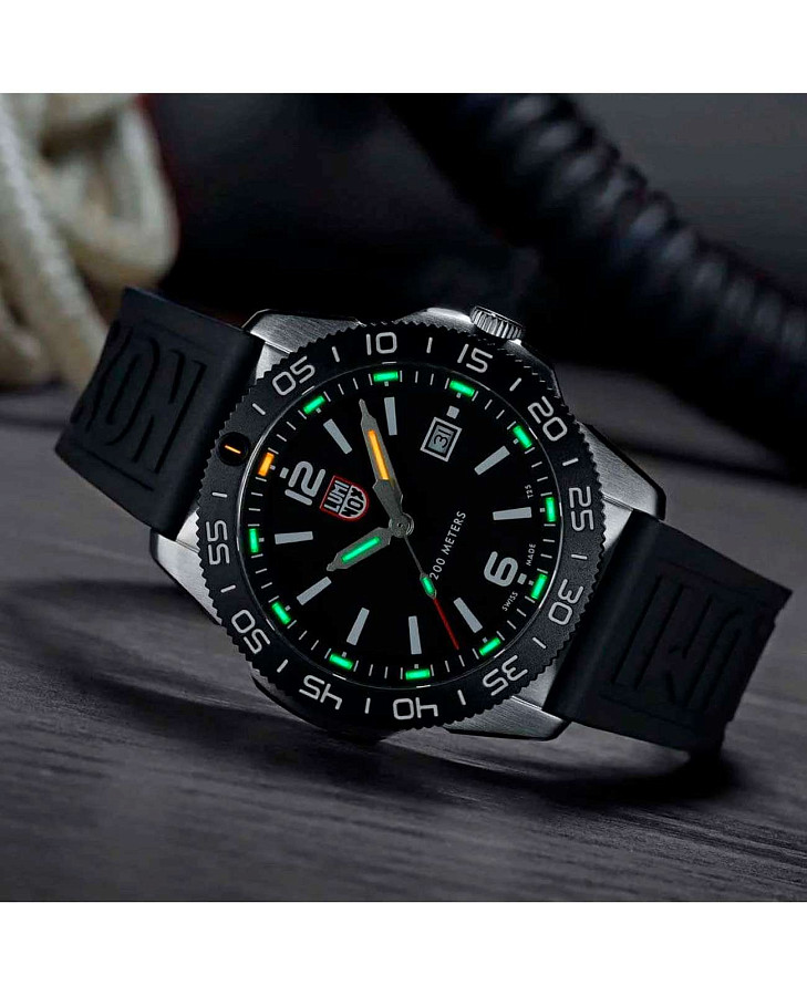 Часы Luminox Pacific Diver XS.3121.1 — мужские, черный