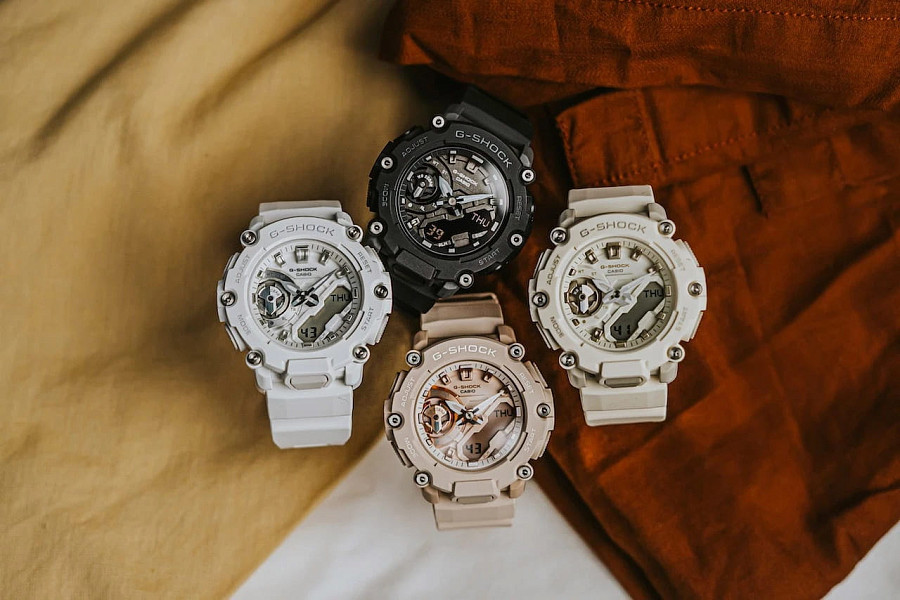 Часы Casio G-Shock GMA-S2200M-7A — белый, электронные