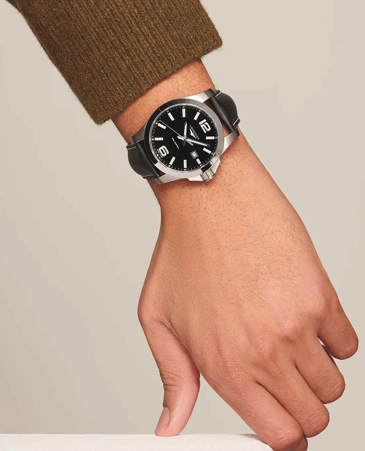 Часы Longines Conquest L3.760.4.56.3 — мужские, черный