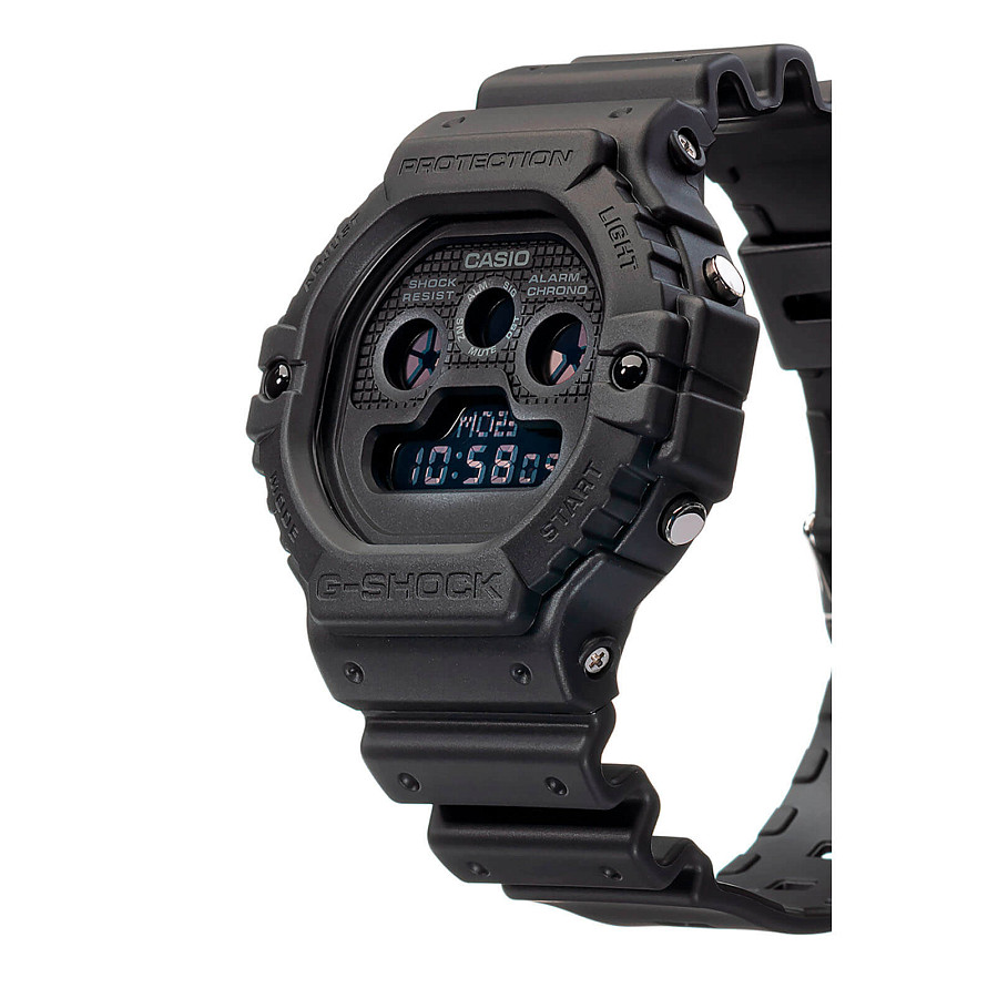 Часы Casio G-Shock DW-5900BB-1 — мужские, пластик