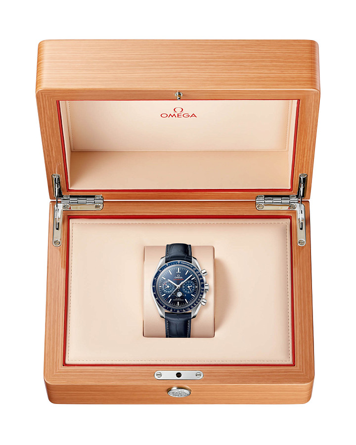 Часы Omega Speedmaster Moonphase 304.33.44.52.03.001 — сталь металл, Швейцария