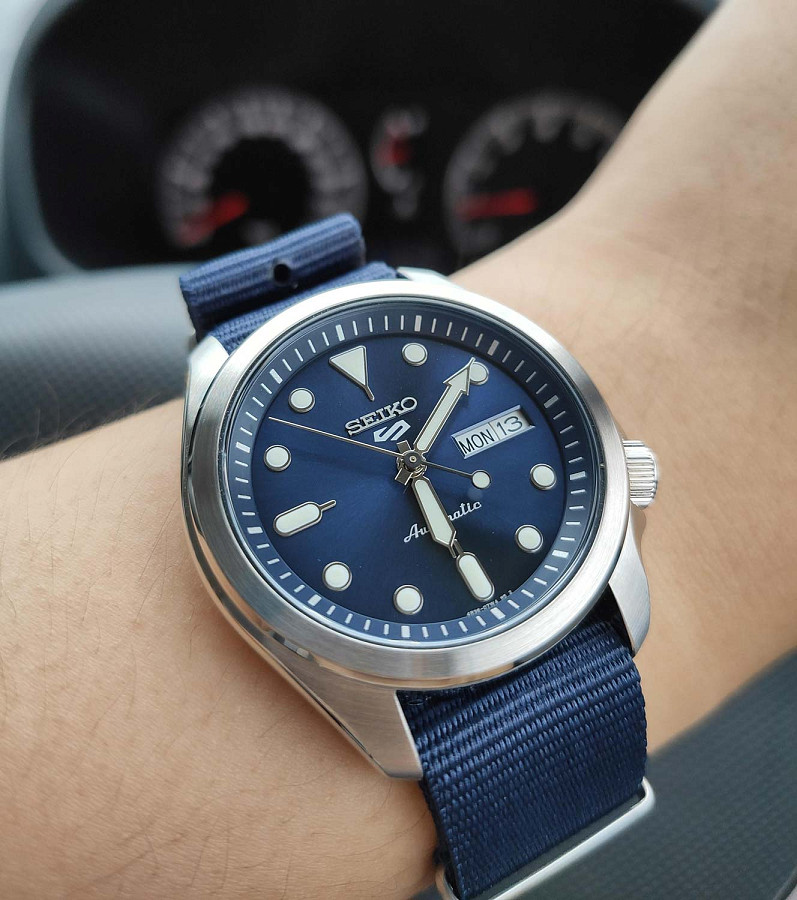 Часы Seiko 5 Sports SRPE63K1 — сталь металл, Япония