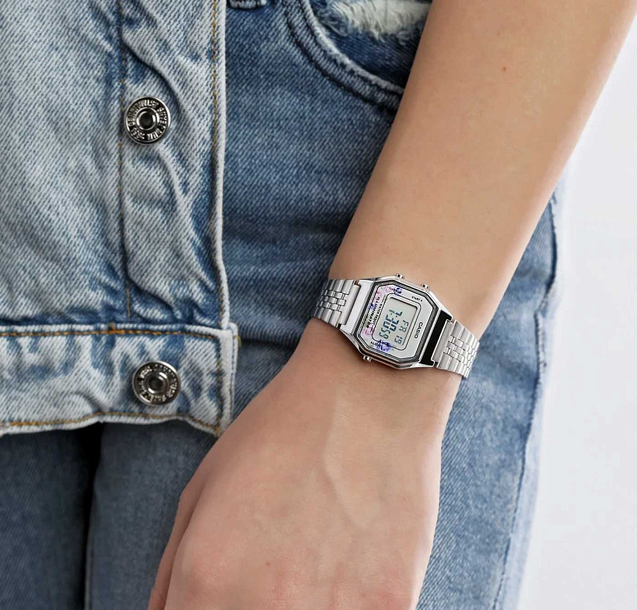 Часы Casio Vintage LA680WA-4CDF (LA680WA-4C) — кварцевые, пластик