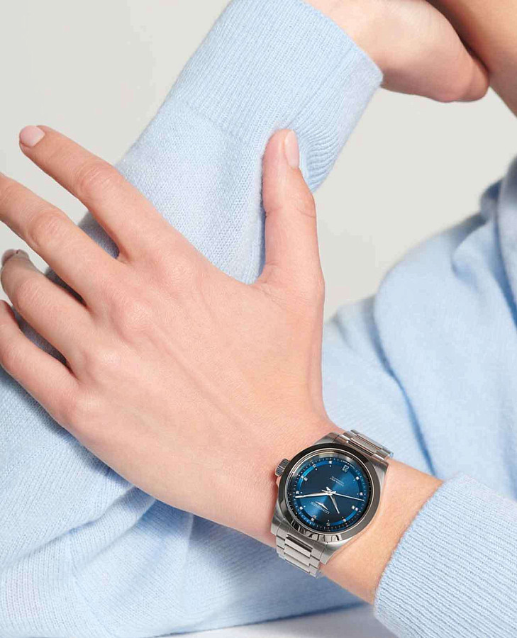 Часы Longines Conquest L3.430.4.97.6 — механические, Швейцария, женские