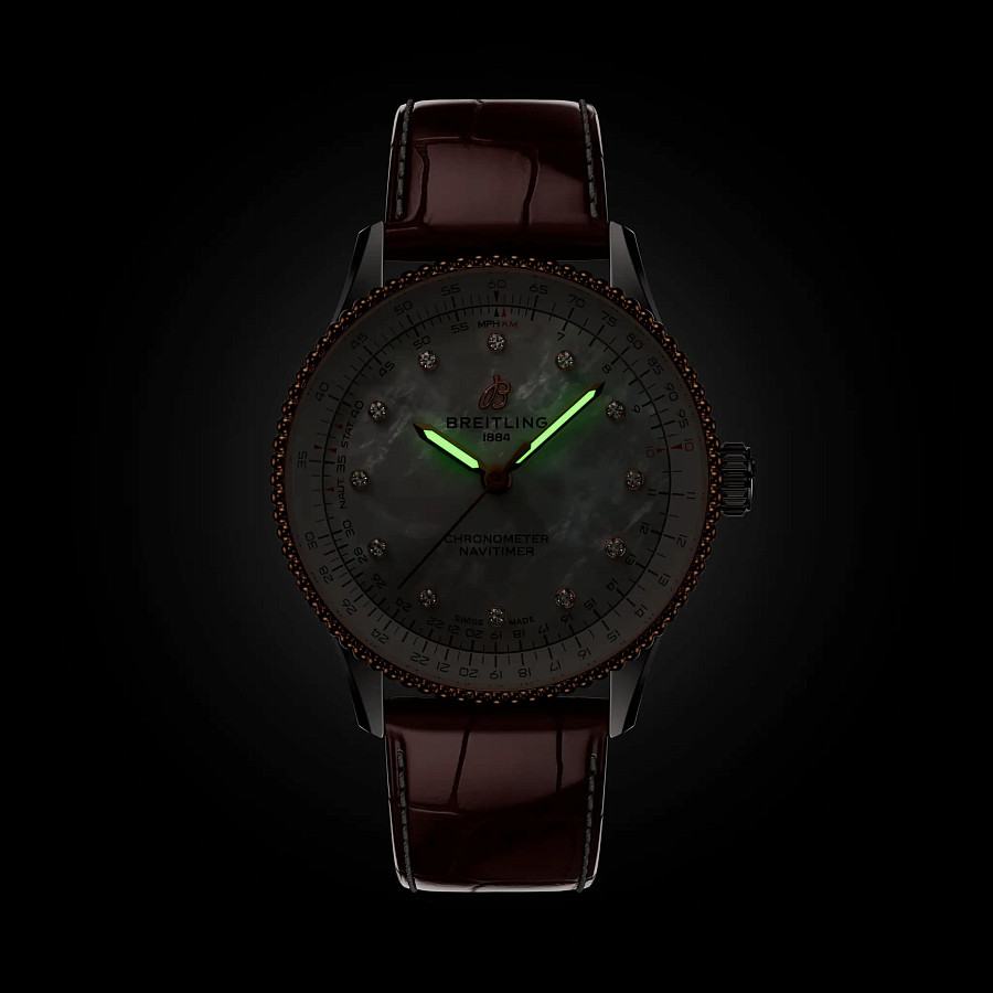 Часы Breitling Navitimer Automatic 36 U17327211A1P1 — Швейцария, механические