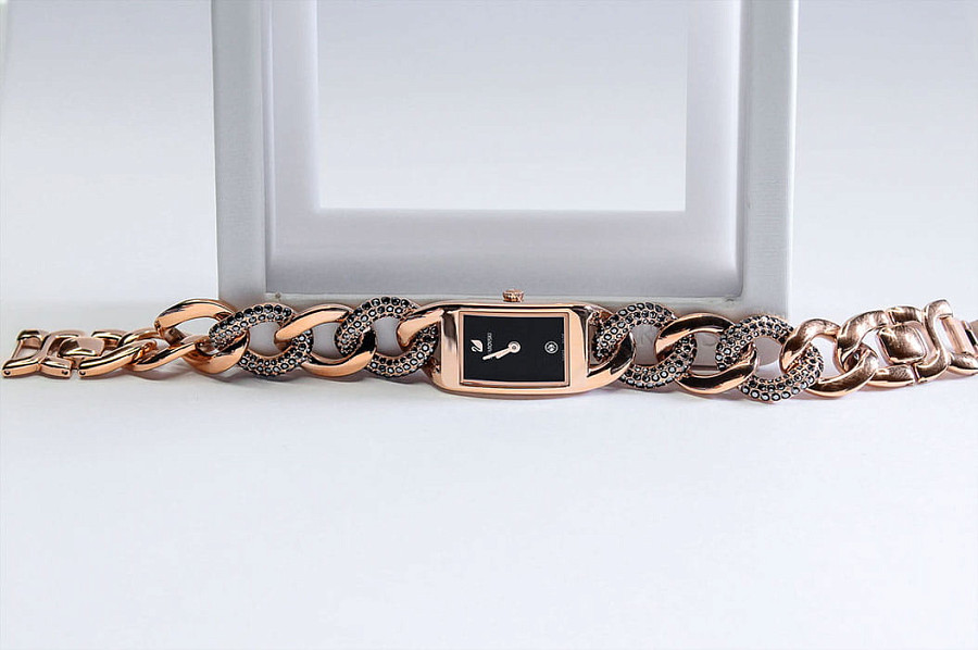Часы Swarovski 5519324 — Швейцария, кварцевые