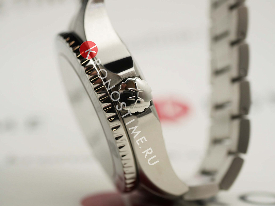 Часы Hamilton Khaki Navy Scuba Quartz H82221110 — мужские, серебристый