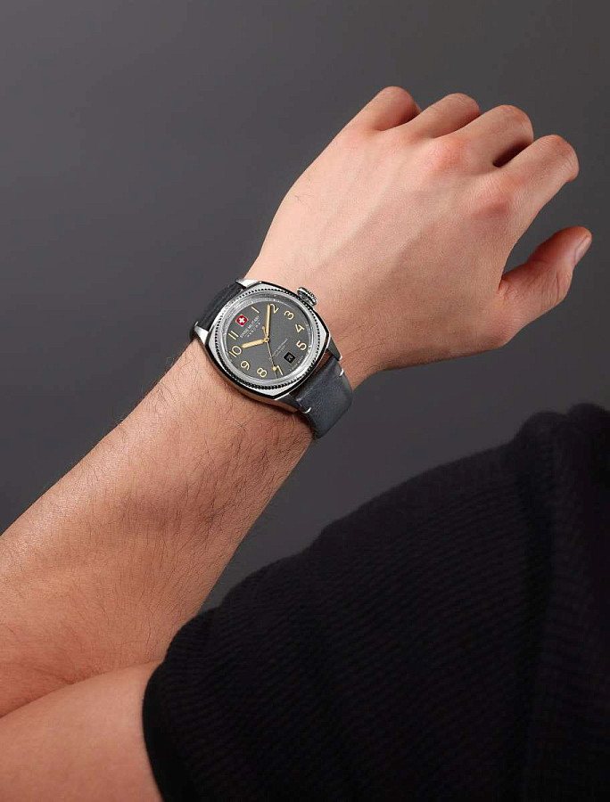 Часы Swiss Military Hanowa Condor SMWGB0003702 — кварцевые, Швейцария, мужские