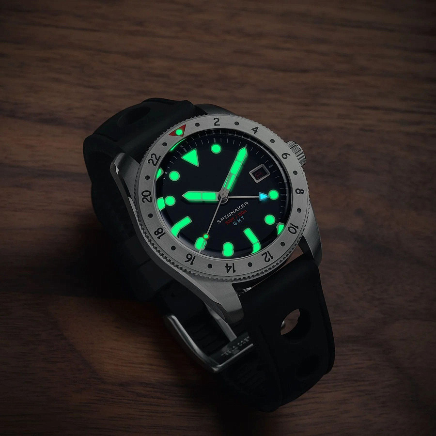 Часы Spinnaker Croft 3912 Gmt Automatic Limited Edition SP-5130-11 — нержавеющая сталь, мужские