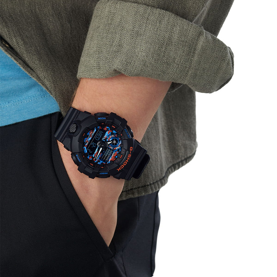 Часы Casio G-Shock GA-700CT-1A — электронные, пластик