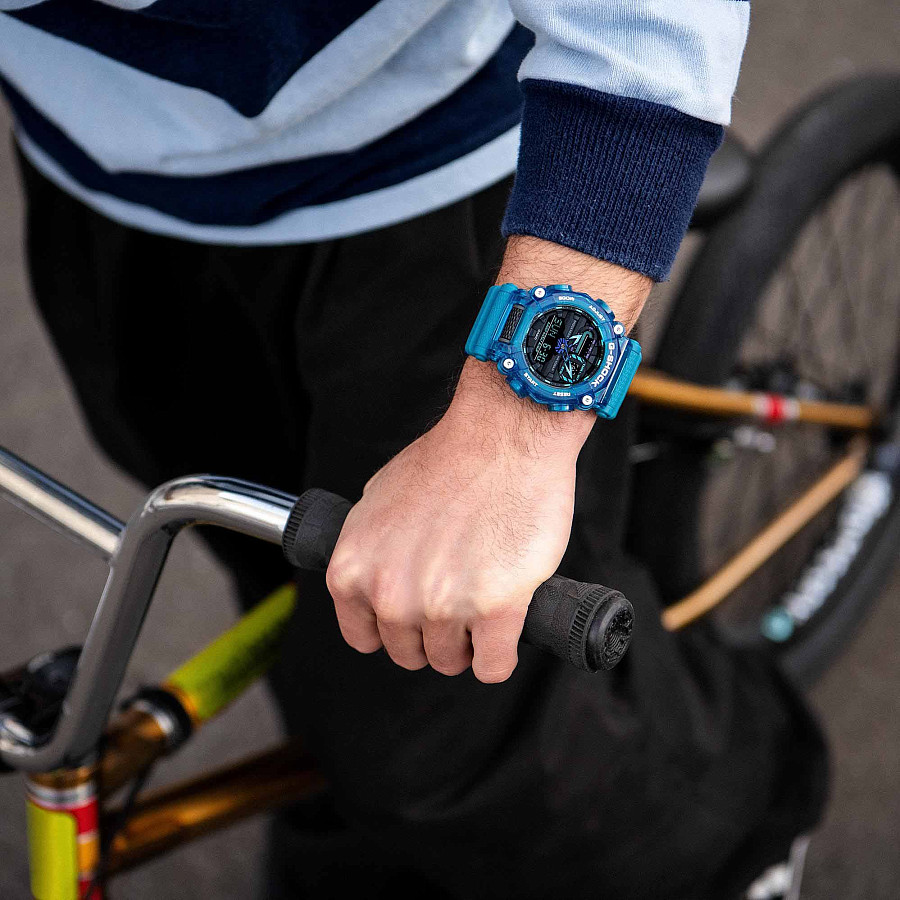 Часы Casio G-Shock GA-900SKL-2A — пластик, Япония