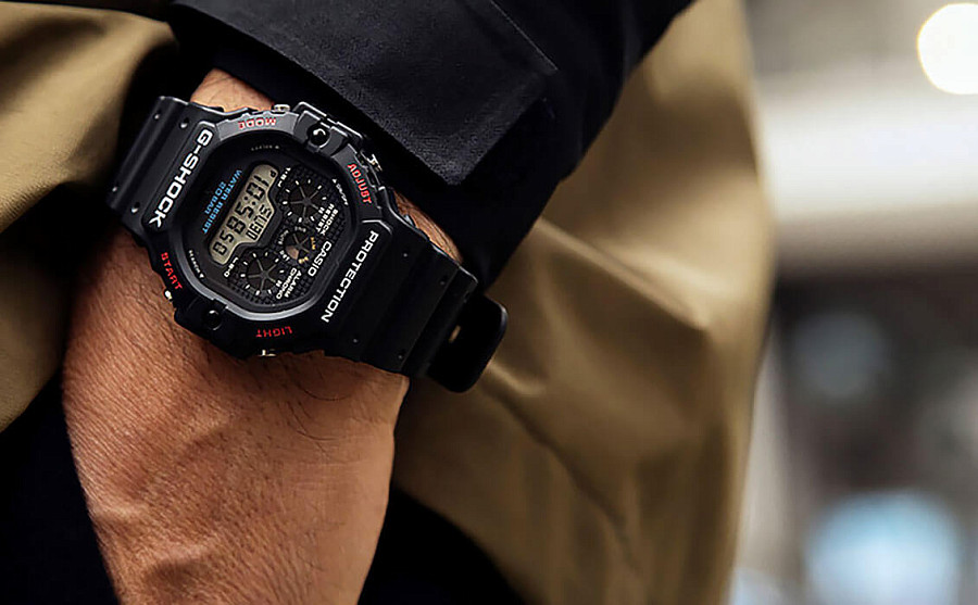 Часы Casio G-Shock DW-5900-1 — электронные, пластик