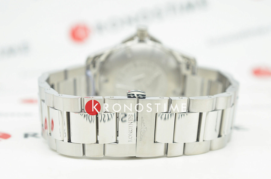 Часы Longines Conquest L3.759.4.76.6 — Швейцария, кварцевые