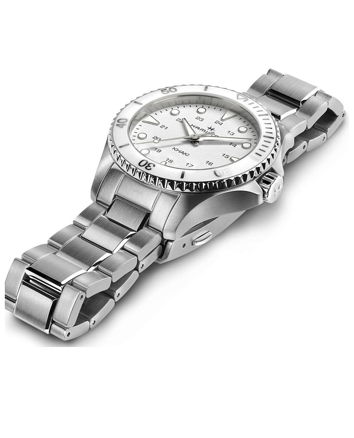 Часы Hamilton Khaki Navy Scuba Quartz H82221110 — нержавеющая сталь, мужские