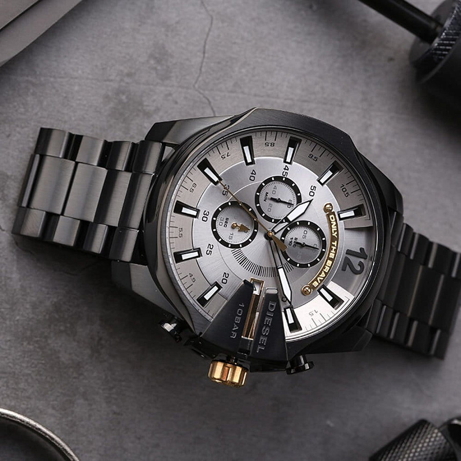 Часы Diesel Mega Chief DZ4479 — Италия, кварцевые