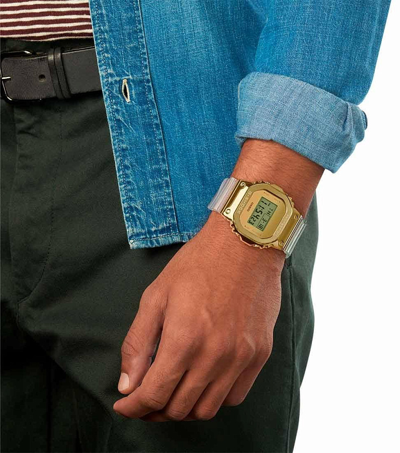 Часы Casio G-Shock GM-5600SG-9ER — электронные, сталь металл пластик