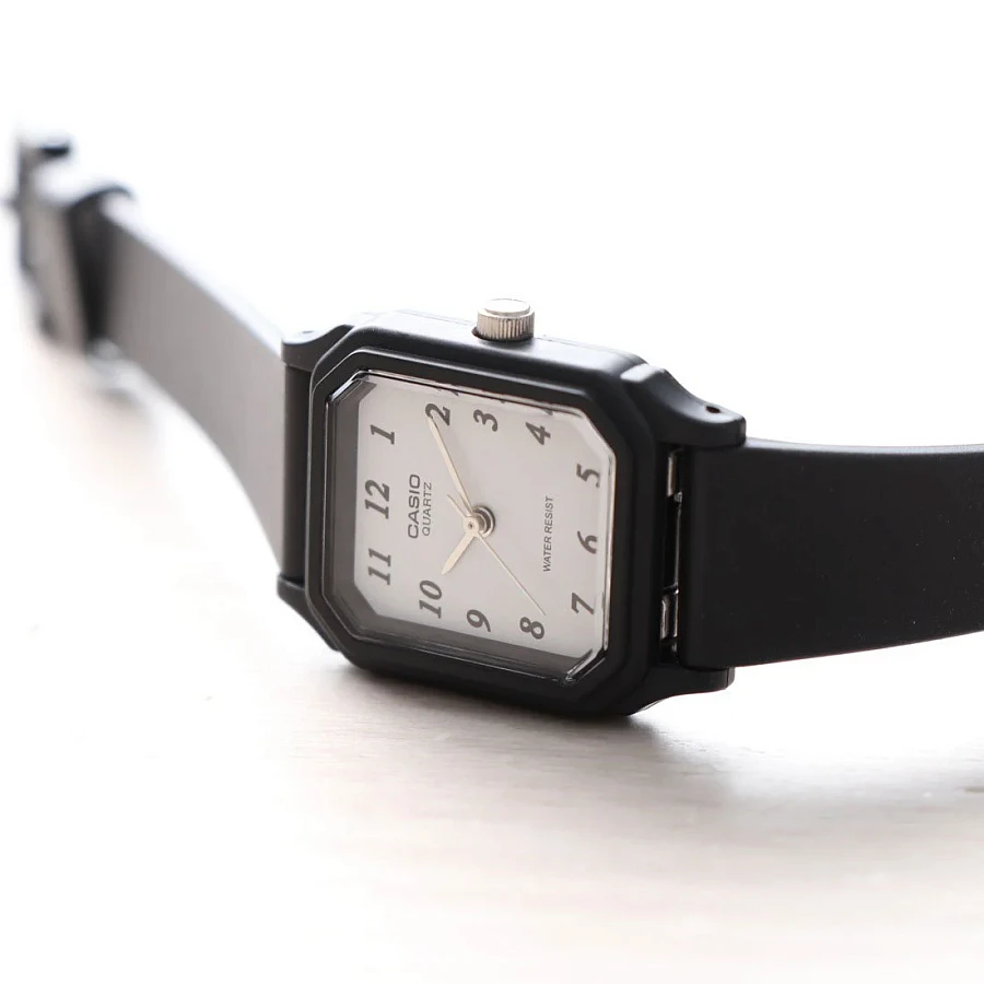 Часы Casio Collection LQ-142-7BDF (LQ-142-7B) — артикул LQ-142-7B