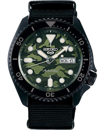 Seiko 5 Sports SRPJ37K1