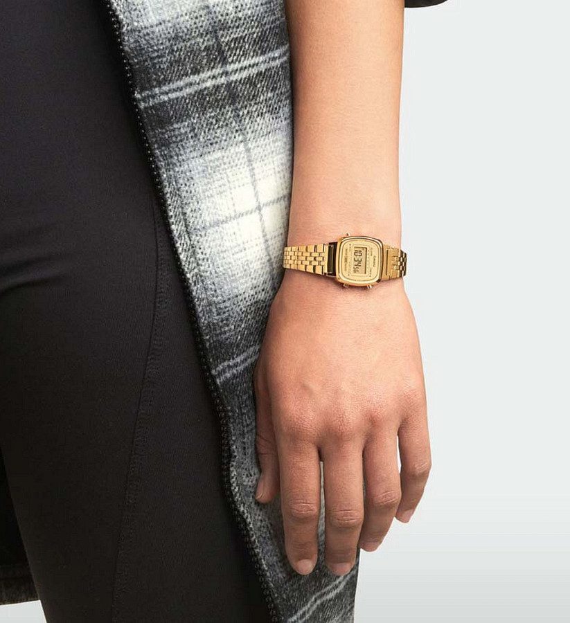 Часы Casio Collection LA670WETG-9A — кварцевые, пластик