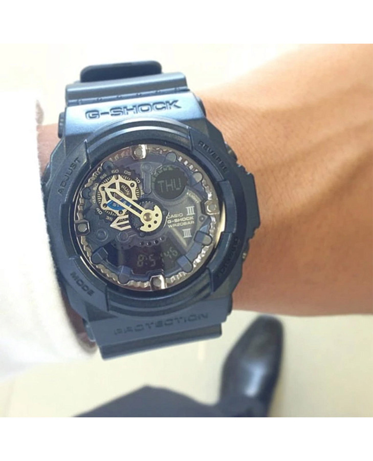 Часы Casio G-Shock GA-300A-2A — пластик, мужские