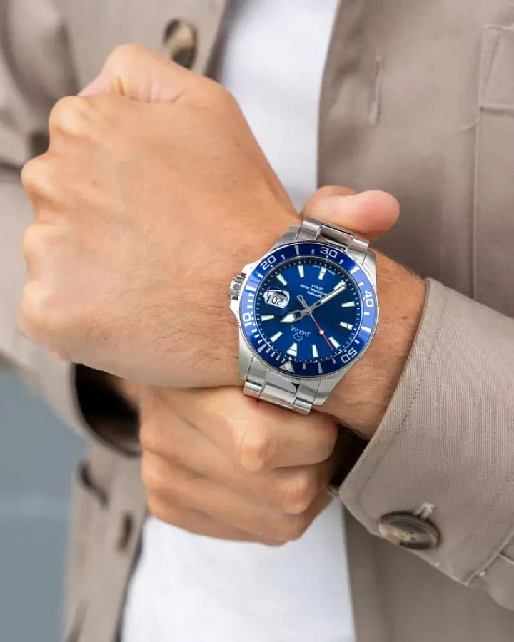 Часы Jaguar Executive Diver J860/5 — Швейцария, кварцевые